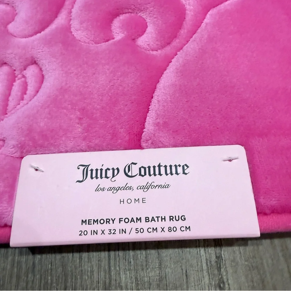 NEW Juicy‎ Couture Hot Pink Memory Foam Bath Rug Crown Heart Embossed 20x30